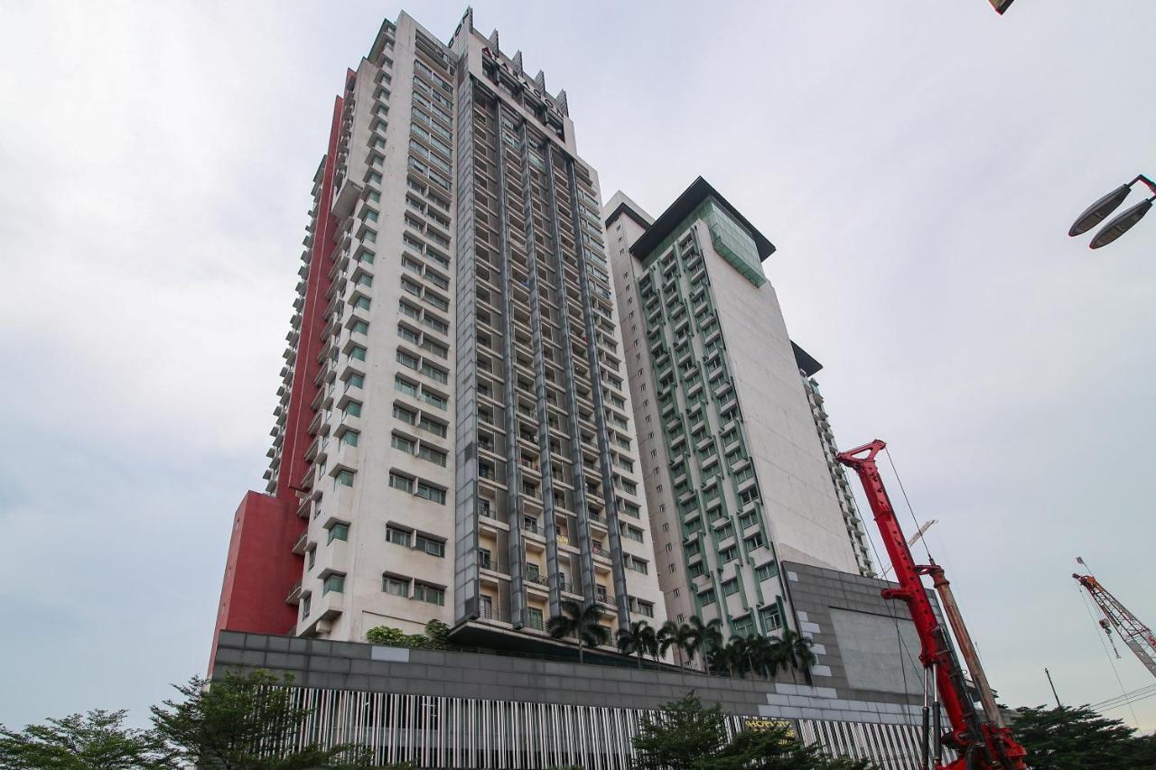 Oyo Home 770 Elite 2Br Taragon Puteri Kuala Lumpur Exterior photo